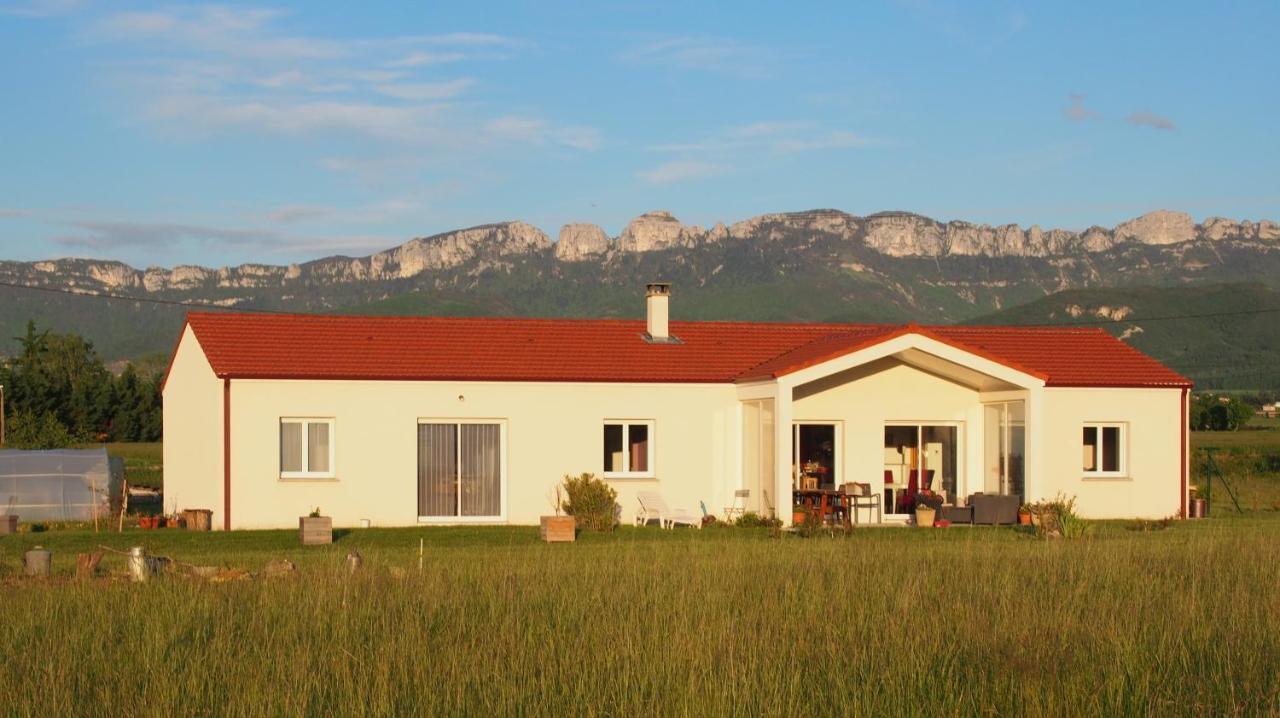 Les Gites Des Noyerettes Besayes Exterior foto